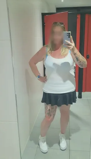 Alena, 39