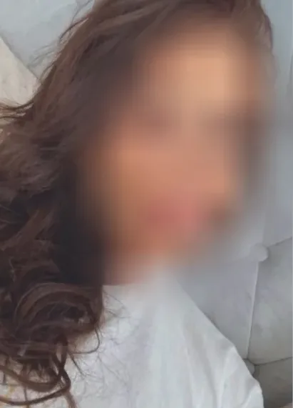 Emma, 33