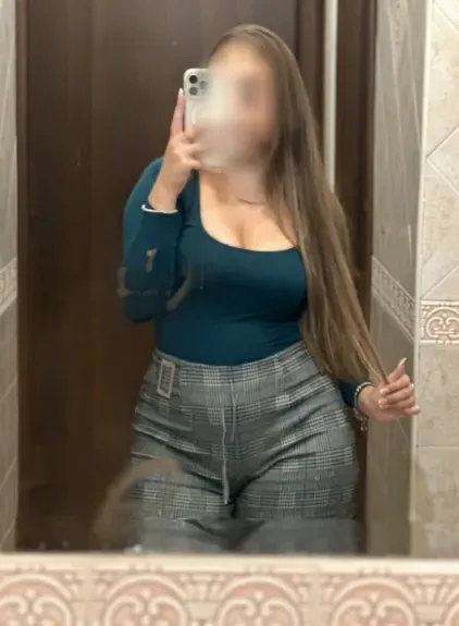 Fabienne, 24