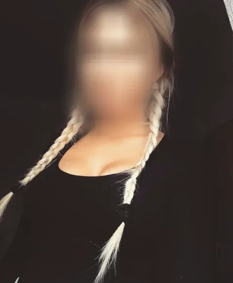 Fatma, 26