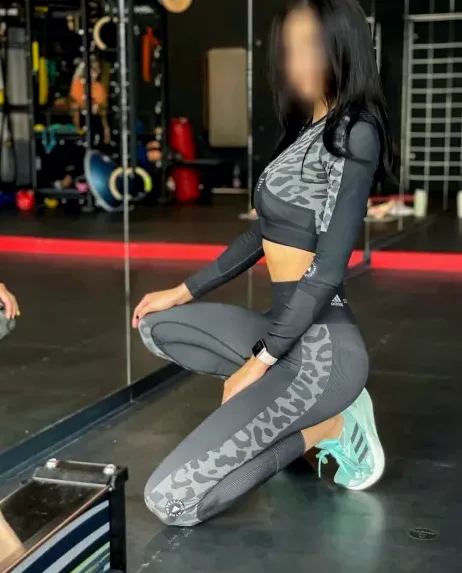 Greta, 36