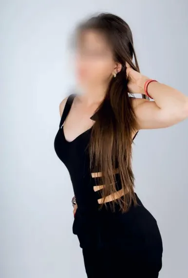 Isabell, 28