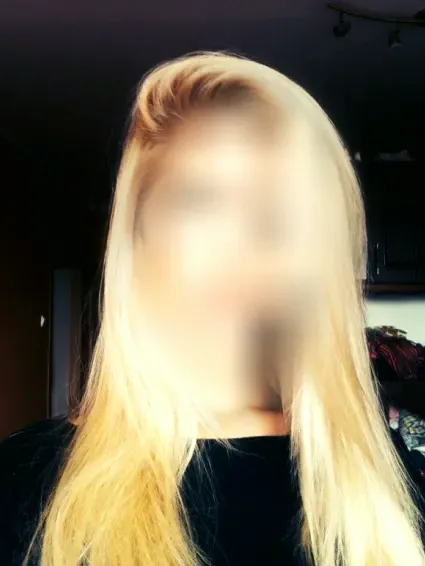 Juliane, 28
