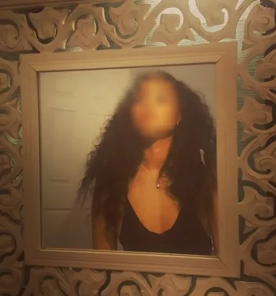 Leonie, 30