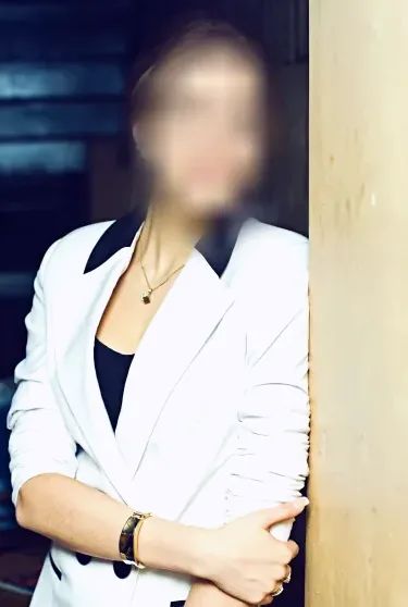 Lotta, 30
