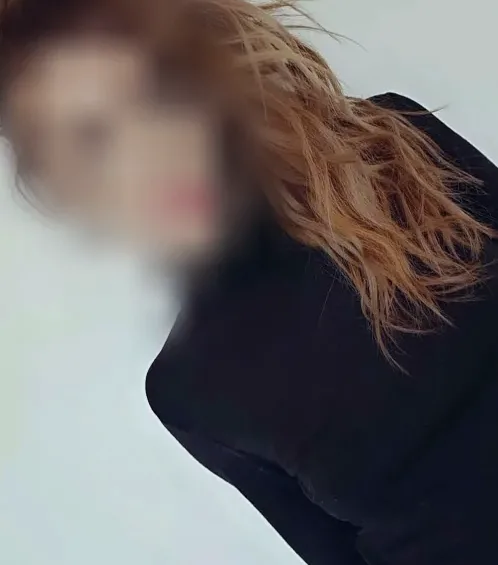 Nora, 28