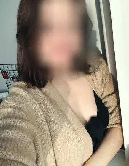 Nora, 30